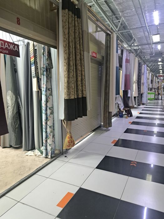 Продаются 2 бутика  на барахолке