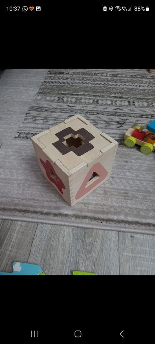 Vând jucarii educative din lemn