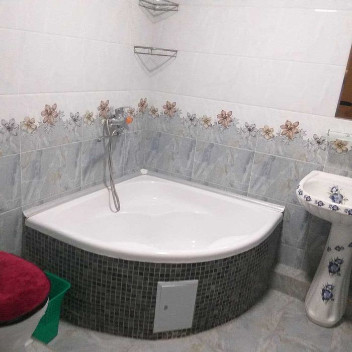 Квартирага ойига 900 минг сўмдан шерилик ижарага қўяман.