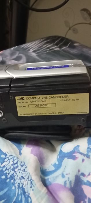 Продам видео камеру JVC