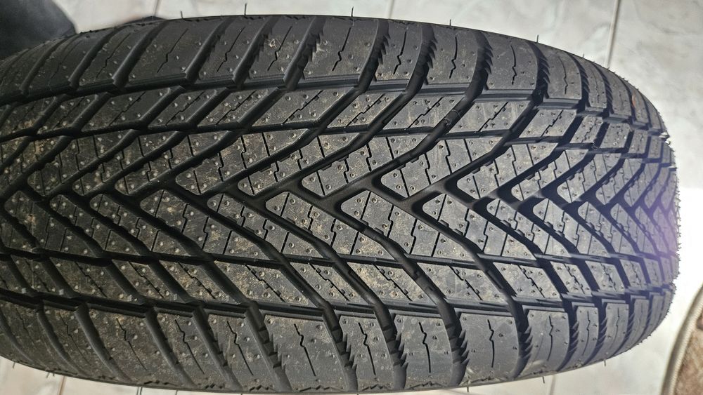 Anvelope 155/65R13 all season set nou