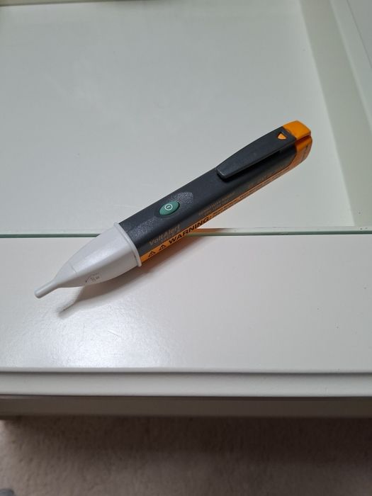 Testar Tensiune Fluke Nou
