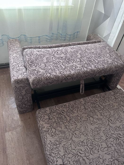 Не большой диван