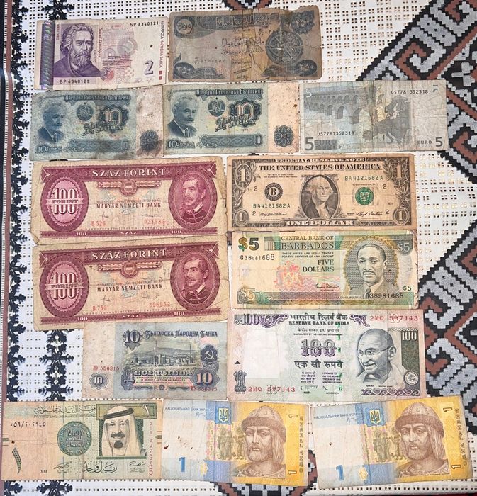 Bani și obiecte de colecție în stare perfectă