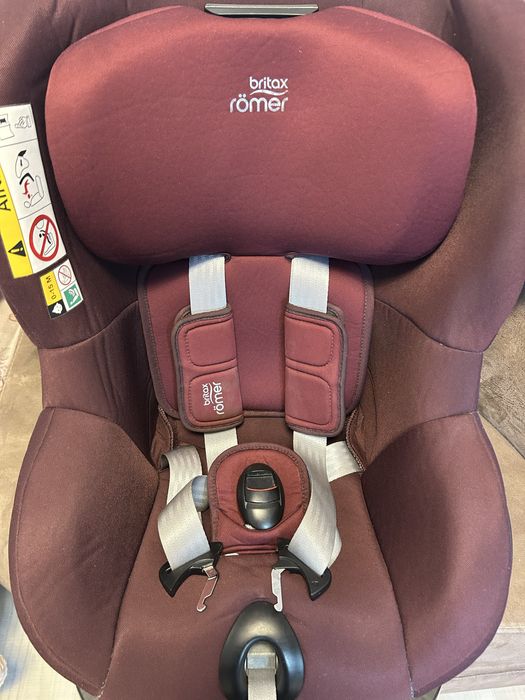 Scaun auto ISOFIX i-Size Britax Romer DUALFIX M Burgundy Red, 61 - 105 cm, rotativ, Visiniu