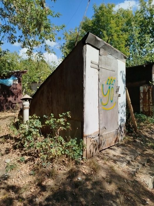 Продается погреб в районе Дом печати
