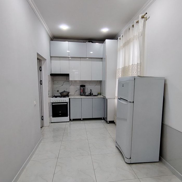 Чирчиқ марказида 3 хонали евротаъмирланган