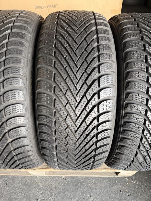 4 anvelope iarna 215/50/17 Pirelli 7.5-8.5 mm DOT 2020!