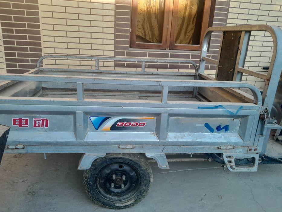 Mototsikil sotiladi