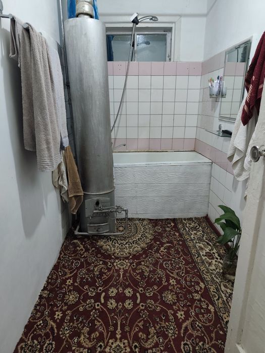 Ховли сотилади азотчикда