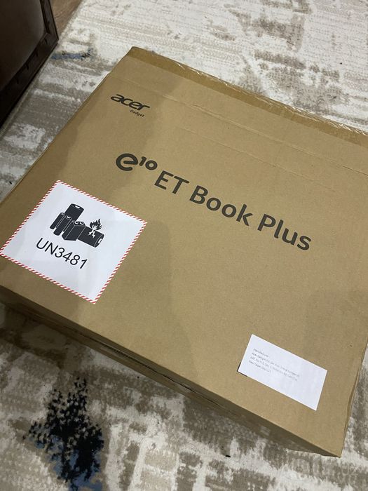 Acer M16P noutbook.