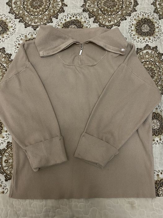 Кофта утепленная бежевая