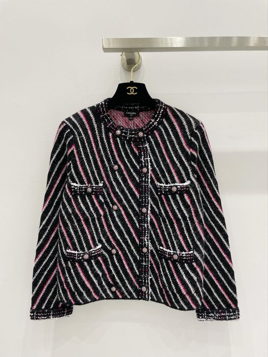 Жилетки C.h.a.n.e.l