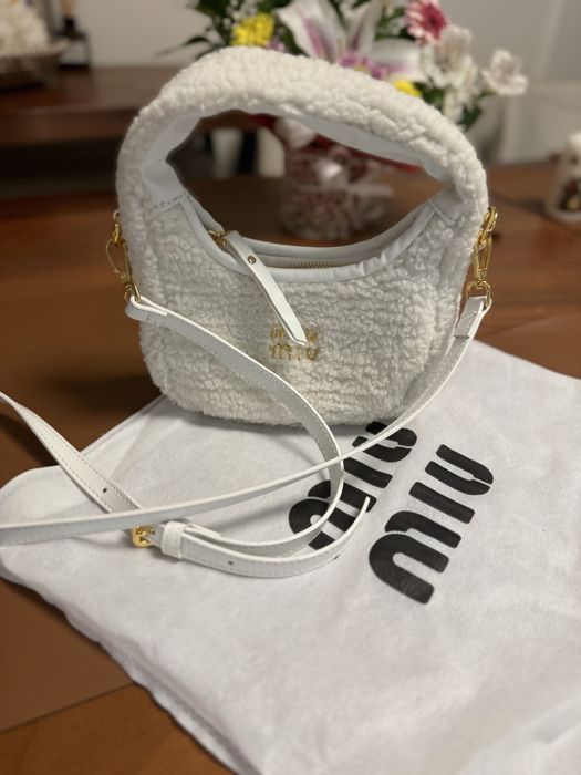 Miu Miu дамска чанта мериносов пух