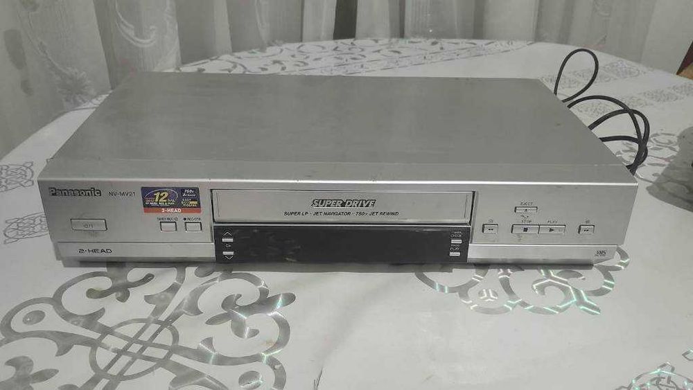 Видеомагнитофон Panasonic