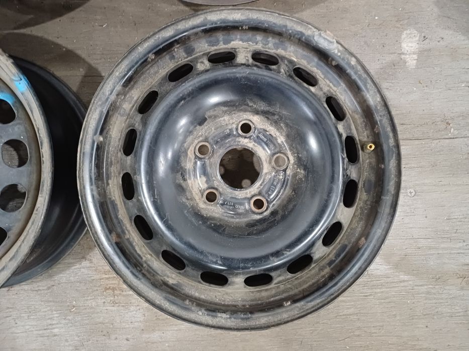 Диски R15 5x112 на Audi.