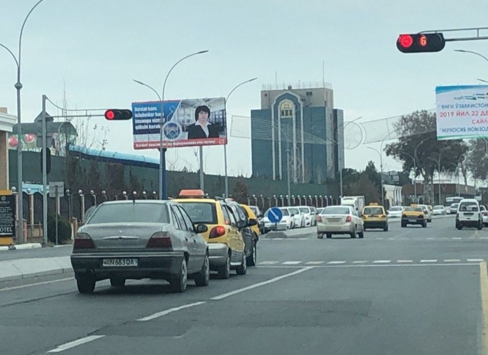 Vodiyda tashqi reklama/Реклама на билбордах в долине/Ташки реклама/