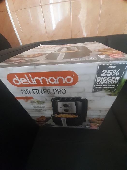 Vând Friteuza cu aer cald