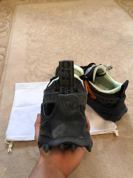 Adidasi Off-White ODSY 1000
