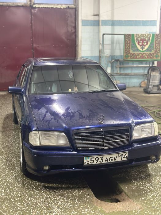 Mercedes benz w202
