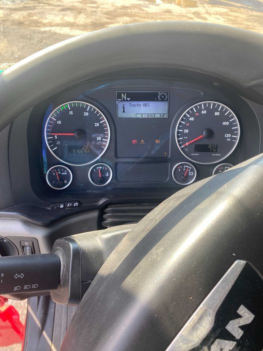 Cap tractor MAN TGX 28.440 cu macara 2013 Euro 5