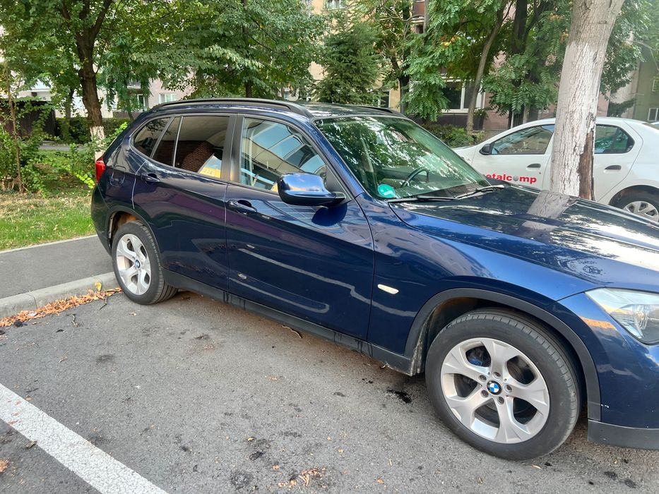 Vând bmw x1  2010