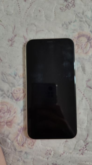 Продам айфон 11 128гб