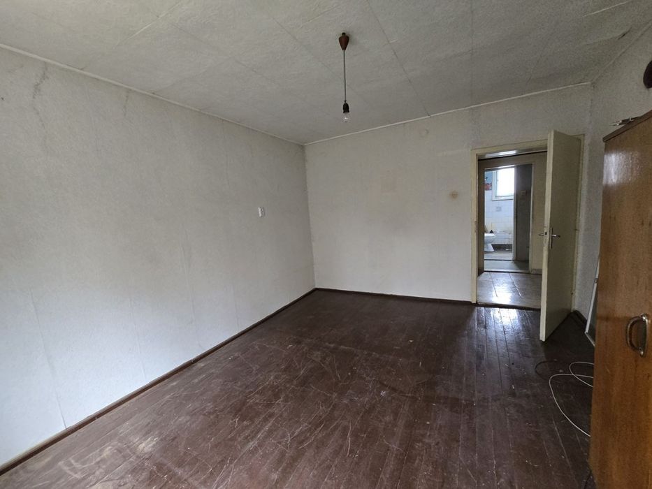 Етаж от къща в Плевен-Център площ 90 цена 89000