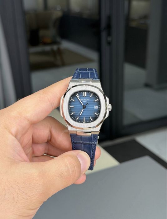 Patek Philippe часы наручные отличный подарок на новый год.