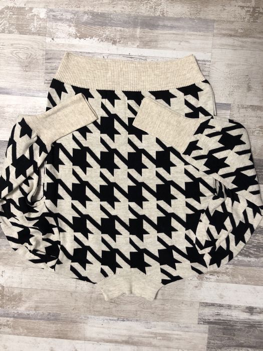 Блузки и Рокли zara bershka