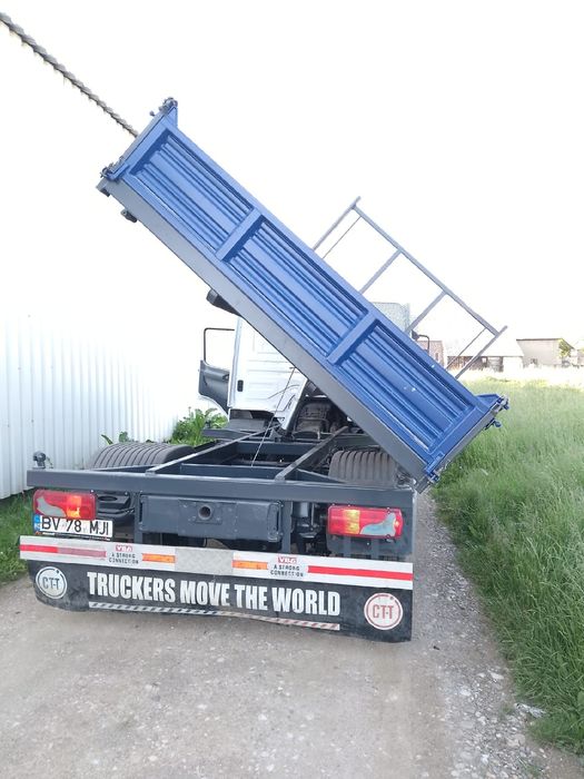 Mercedes atego 818 basculabil 3 parti basculare pe cutie an 2001