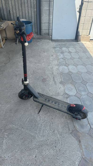 Срочно!!! Продам Электросамокат TRIBE MAYA