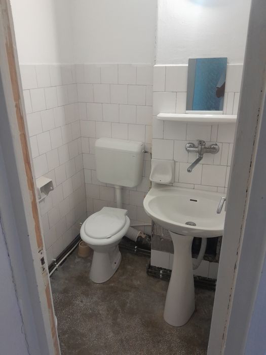 Vînd apartament 2camere Gladiolei etaj2/2
