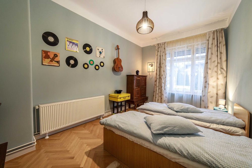 Apartament in casa, 4 camere, Central Brasov, zona deosebita