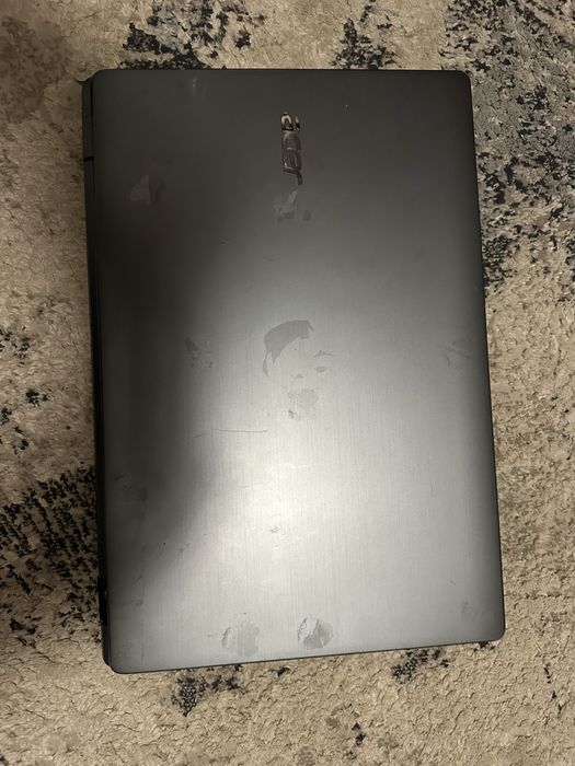 Leptop Acer Gri 2 Gb