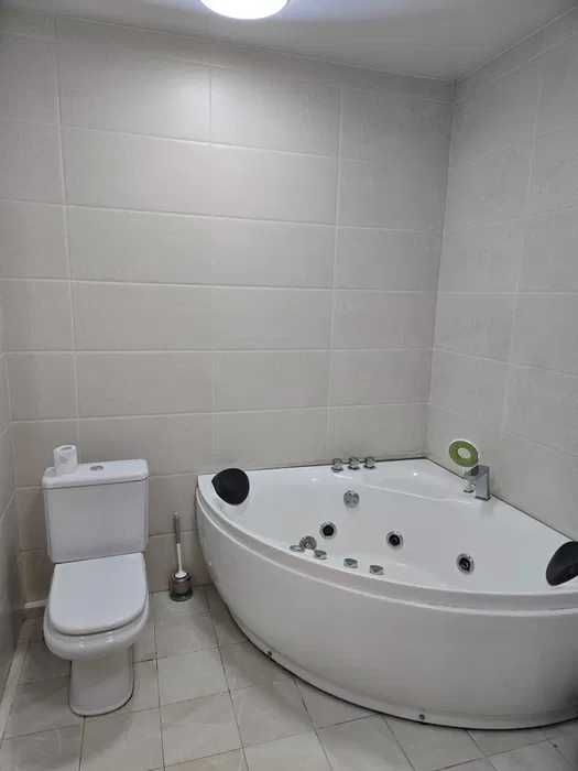 цум Аренда 2 ком Айбек метро и космонавты госпитальный СРОЧНО СДАМ