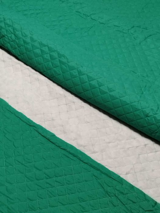 Капитониран шушляков плат за якета или нещо друго 7м /1,5м зелен
