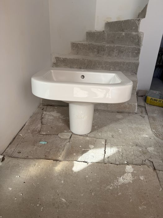 Мивка  за баня с полу конзола Duravit