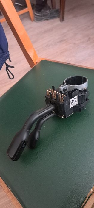 Ключ за мигачи audi b4