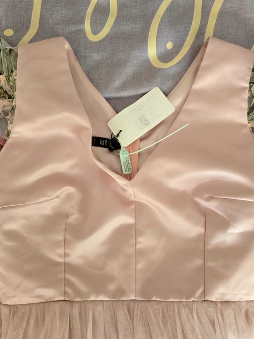 Rochie roz trandafiriu