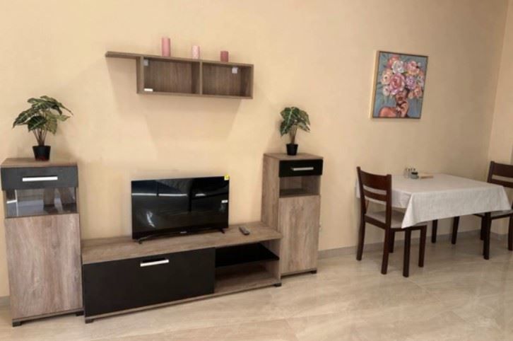 Дава се под наем Едностаен апартамент в София, Банишора - 40 кв.м за 547.23 € - Снимка #1