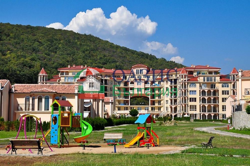 Студио на 3-ти етаж в "Негреско", Елените, България-34 кв. м.