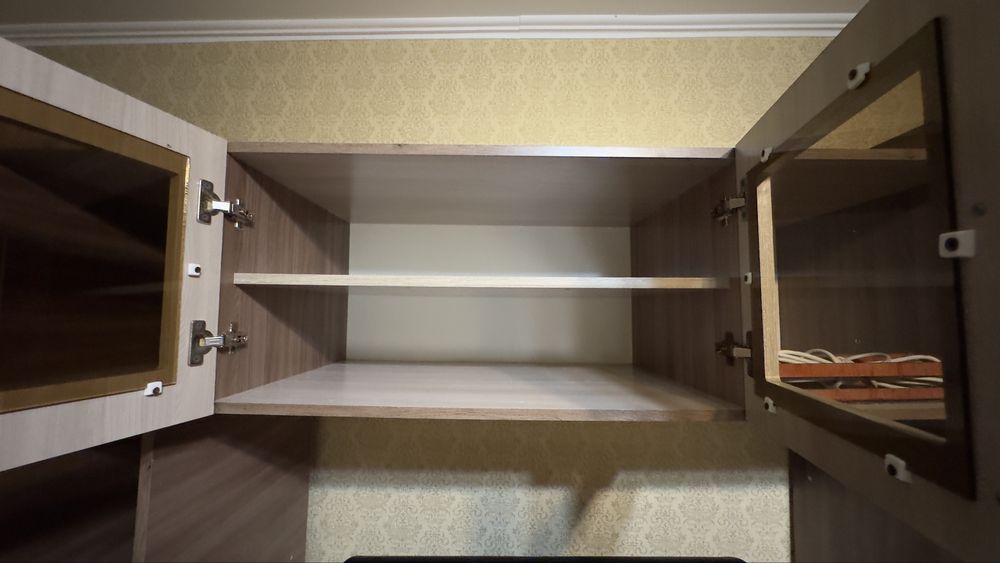 Продам шкаф с ТВ зоной