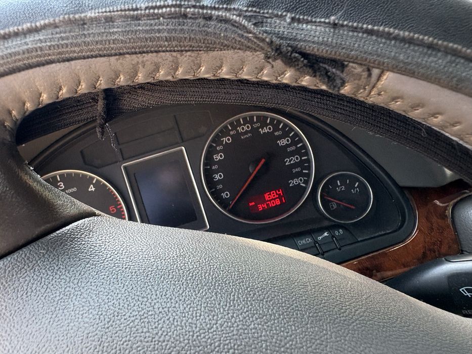 AUDI A4 0 — imagine 5