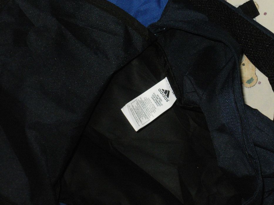 ADIDAS оригинална лека раница