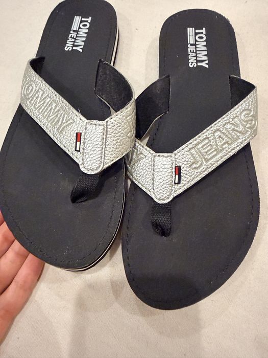 Чехли Tommy Hilfiger