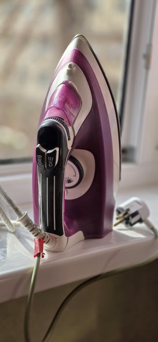 Паровой утюг Scarlett