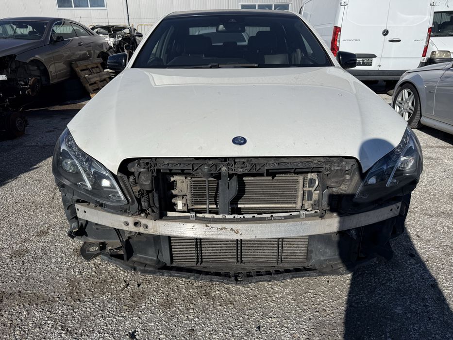 W212 Facelift  Греда / Фар / Кулер / Радиатор/ Очиларка