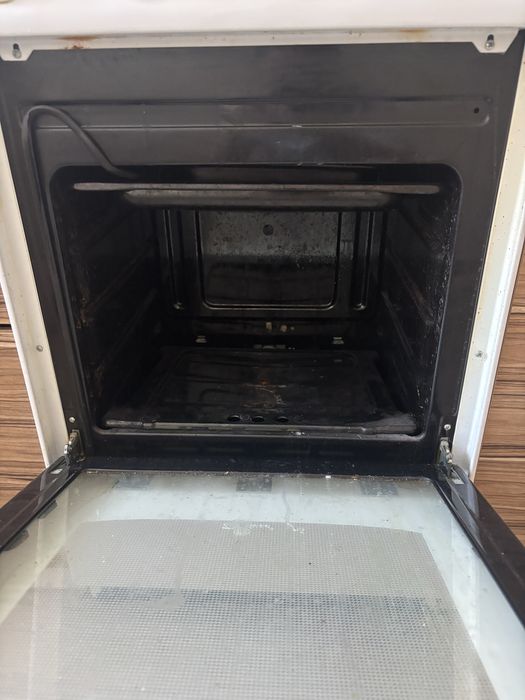 Продам газовую плиту