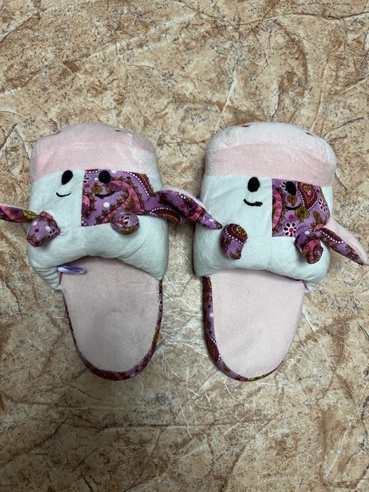 Кроссовки женские